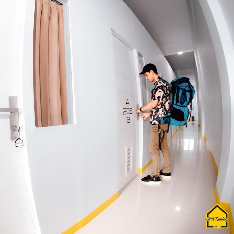 Aur Kuning Hostel Syariah Bukittinggi Exteriér fotografie